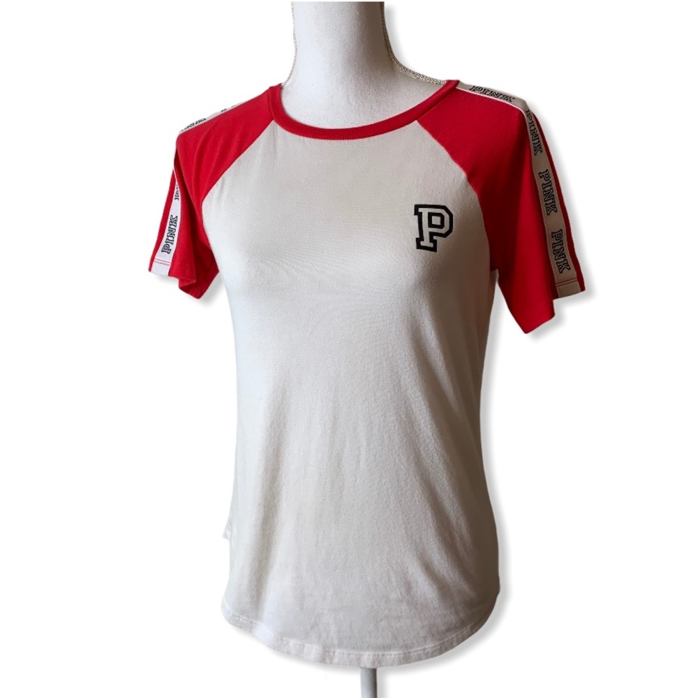 PINK VICTORIA’S SECRET SHORT SLEEVE TEE